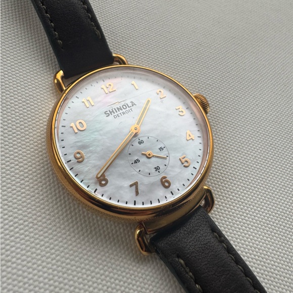 Women’s shinola watch with dark green band - Picture 2 of 7